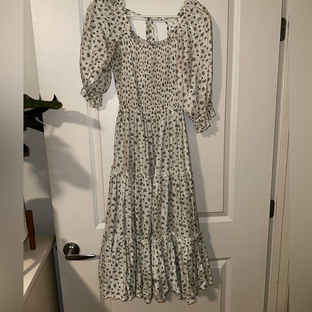 Ivy City Co Midi Puff Sleeve Dress in Blue